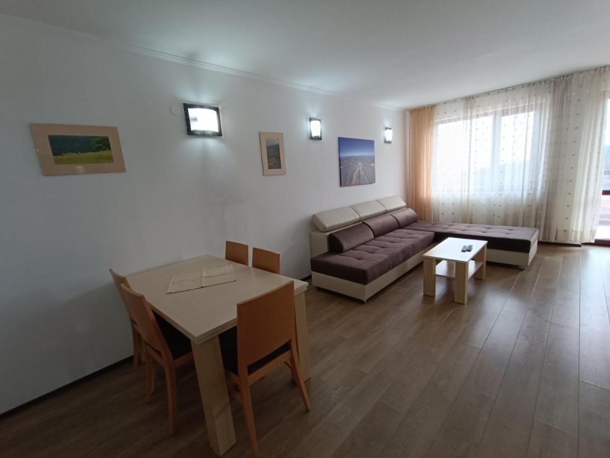 Viva 6 Apartment In Hotel Stenata פמפורובו מראה חיצוני תמונה